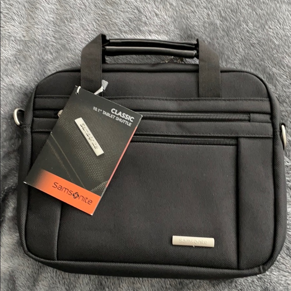 Classic Samsonite Travel Bag for Netbook/Tablet